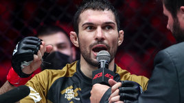 Вартанян разбил Резникова в лиге «Ахмат». После боя внезапно раздали 40 тысяч долларов: на квартиру родителям, на «Картье» для жены