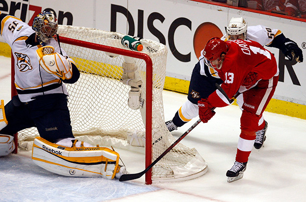 Павел Дацюк (№13).