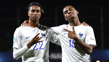 Майкл Олисе и Амин Адли (Франция).