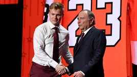 Мичков — в «Филадельфии», Симашев и Бут — в «Аризоне»! Live исторического драфта НХЛ