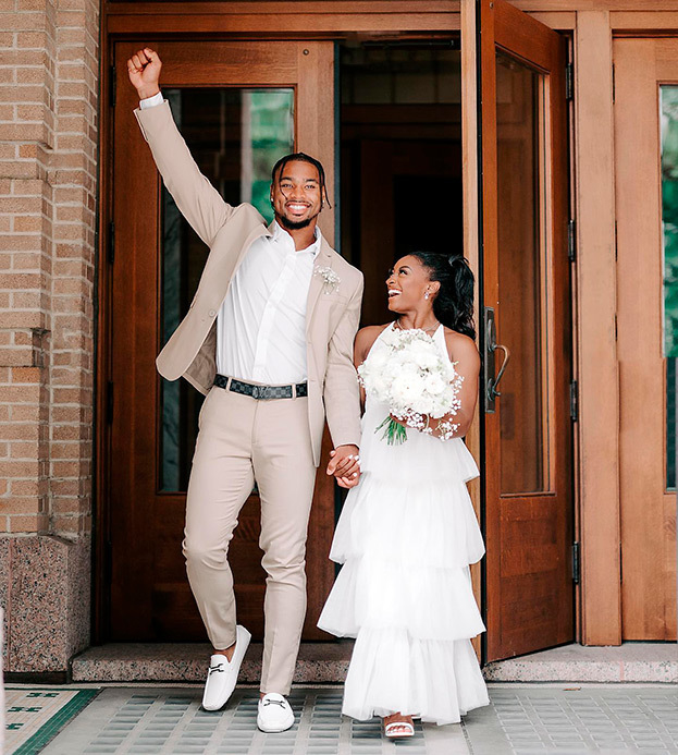 Молодожены Симона Байлз и Джонатан Оуэнс.