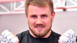 Боец Александр Романов.