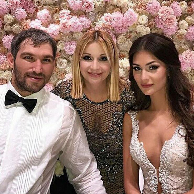 Александр Овечкин, Ольга Орлова и Анастасия Шубская. Александр Овечкин, Ольга Орлова и Анастасия Шубская