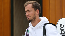 Медведев проваливает «Шлемы» в 2023 году. Но на Уимблдоне серия неудач прервется