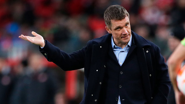 Виктор Гончаренко. Главный тренер «Урала» Виктор Гончаренко.