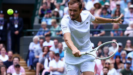 Победы Медведева, Сафиуллина, Касаткиной и Андреевой. Онлайн-трансляция среды на Уимблдоне