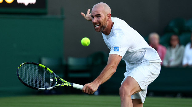 Адриан Маннарино. Теннисист Адриан Маннарино