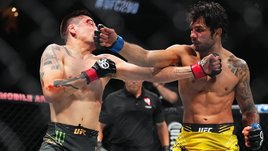 В UFC новый чемпион! Морено проиграл принципиальному сопернику в жестокой рубке