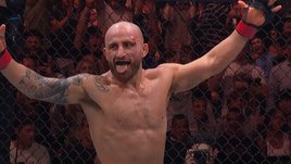 Волкановски без проблем финишировал Родригеса. Австралиец снова хочет драться с Махачевым