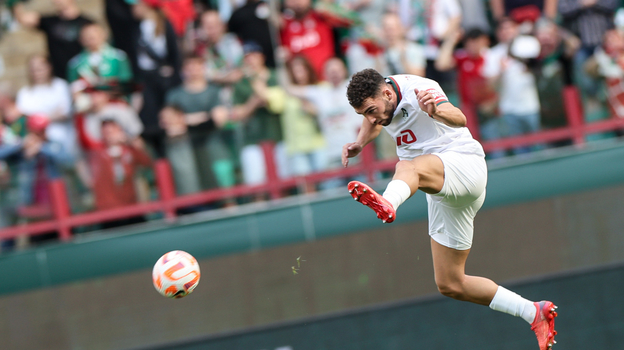 Футболист «Локомотива» Наир Тикнизян.