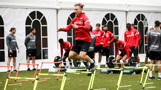 Футболист Наиль Умяров