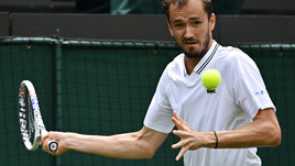 Медведев вышел в полуфинал! Онлайн-трансляция среды на Уимблдоне