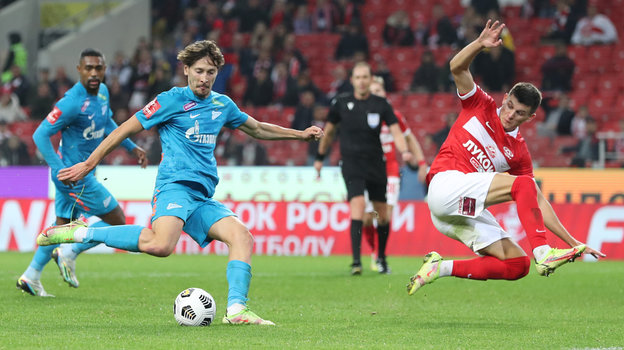 Далер Кузяев и Даниил Хлусевич. Далер Кузяев и Даниил Хлусевич