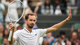 Медведев впервые в карьере в полуфинале Уимблдона! Соперник — Алькарас