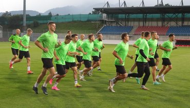 Игроки «Немана» на тренировке в Вадуце.