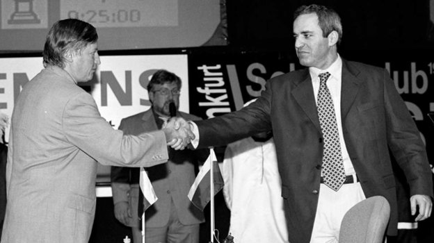 Анатолий Карпов и Гарри Каспаров. Анатолий Карпов и Гарри Каспаров