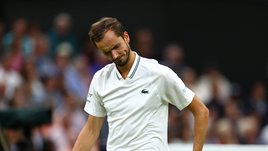 Медведева не спасло даже пижонство Алькараса. Россиянин обидно проиграл в полуфинале Уимблдона