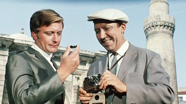 Кадр из фильма «Бриллиантовая рука»