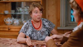 Кадр из фильма «Любовь и голуби»