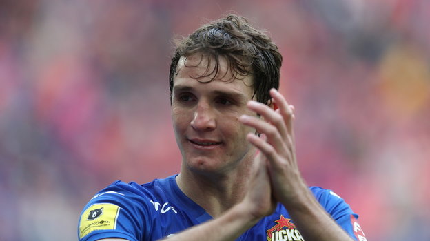 Марио Фернандес.