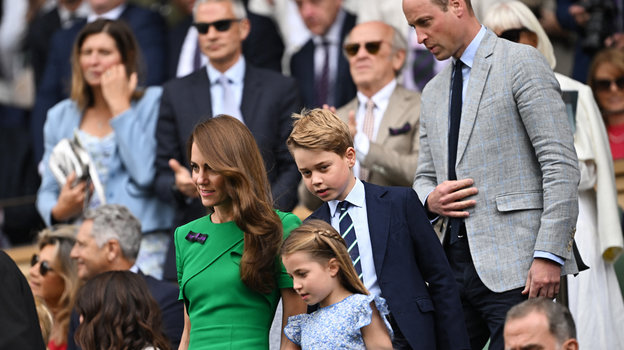 Принц и принцесса Уэльские Уильям и Кэтрин с детьми