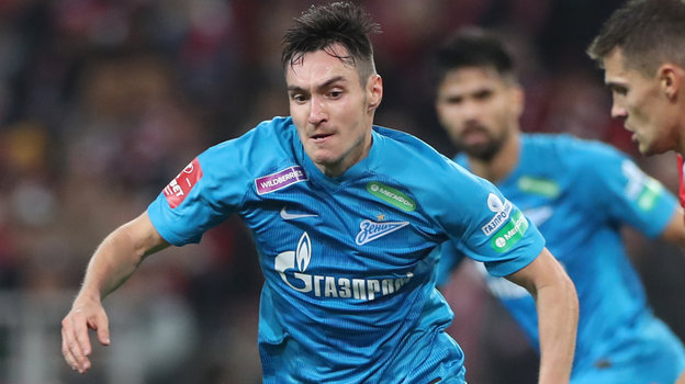 Вячеслав Караваев. Футболист Вячеслав Караваев