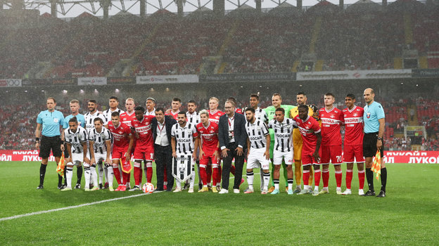 Команды перед началом матча