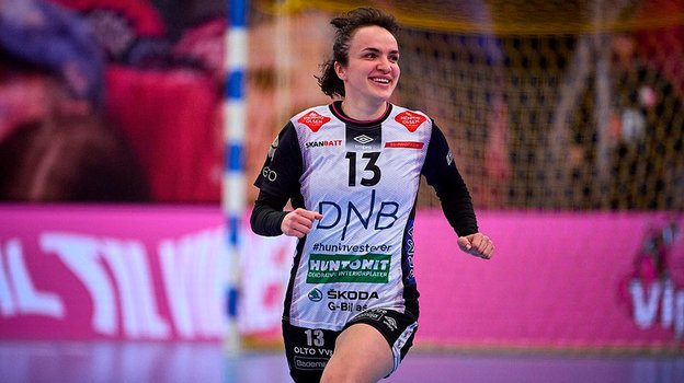 Анна Вяхирева. Гандболистка Анна Вяхирева.