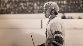 Хоккеист Александр Смолин.