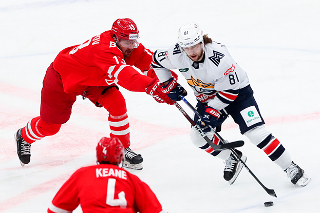 Брендан Лайпсик (справа).