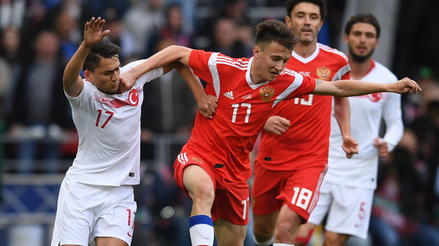 Дженгиз Ундер и Александр Головин.