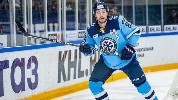 Форвард «Сибири» Тэйлор Бек.