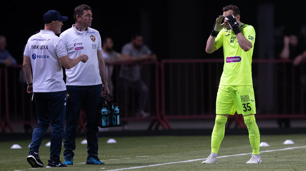 Эмоции Игоря Акинфеева во время матча с «Ахматом». Эмоции Игоря Акинфеева во время матча с «Ахматом»