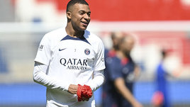 Килиан Мбаппе: как родители влияют на его карьеру, сколько зарабатывает, чем владеет и какие клубы могут его купить