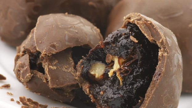 Рецепты из чернослива: конфеты. Конфеты из чернослива в шоколаде