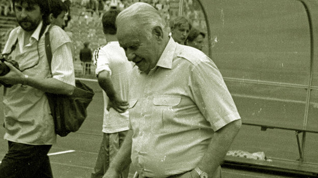 Константин Бесков. Константин Бесков