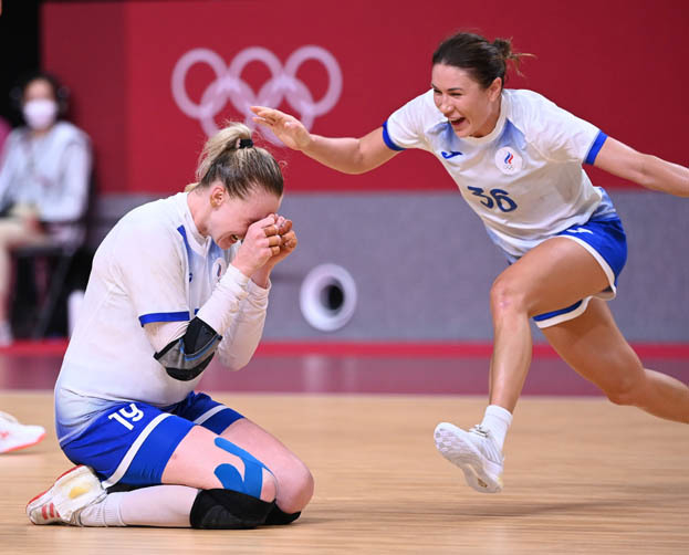 Ксения Макеева и Юлия Манагарова. Гандболистки Ксения Макеева и Юлия Манагарова