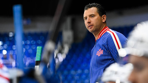 Роман Ротенберг. Главный тренер СКА Роман Ротенберг.