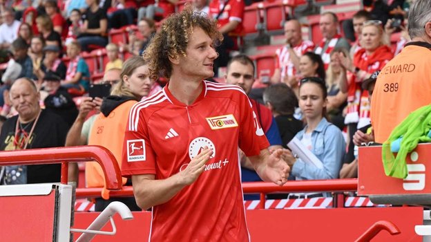 Алекс Крал. Футболисты Алекс Крал