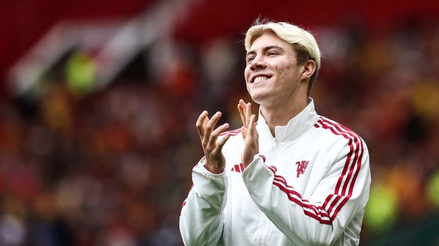 Расмус Хойлунн. Футболист Расмус Хойлунн.