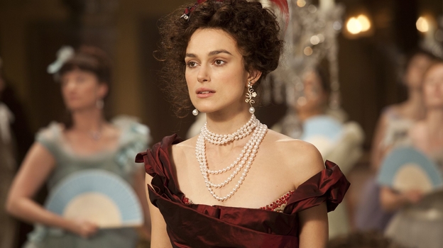 Кадр из фильма «Каренина»