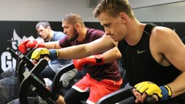 «Я проиграл Хабибу 150 раундов, а выиграл 0». Этот американец знает Махачева и Хабиба как никто