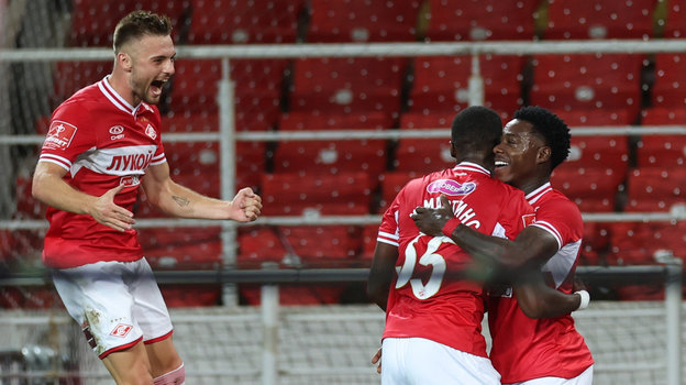 Олег Рябчук, Кристофер Мартинс и Квинси Промес. Олег Рябчук, Кристофер Мартинс и Квинси Промес