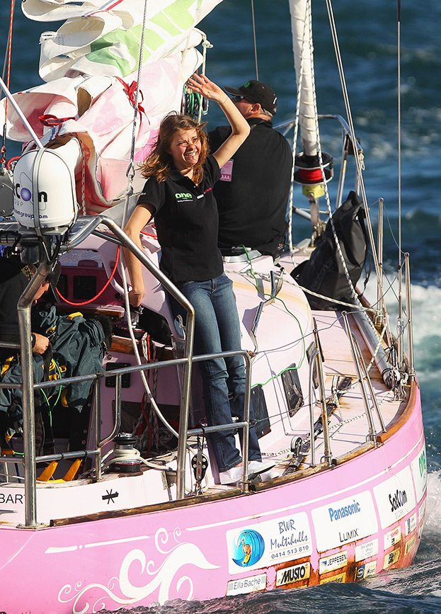 Джессика Уотсон возвращается в Австралию.