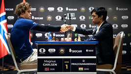 Шахматисты Магнус Карлсен и Рамешбабу Прагнанандха