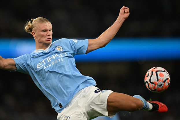 Эрлин Холанн. Футболист Эрлин Холанн