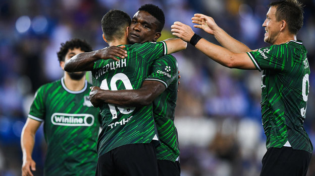 Эдуард Сперцян и Джон Кордоба. Футболисты «Краснодара» Эдуард Сперцян и Джон Кордоба