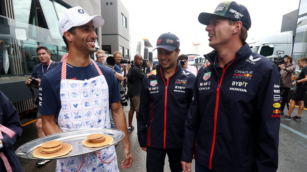 Даниэль Риккьярдо, Серхио Перес и Макс Ферстаппен. Даниэль Риккьярдо, Серхио Перес и Макс Ферстаппен