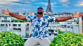 Нганну восхищен социализмом во Франции. «Я был бездомным, и меня кормили, давали мыло, душ и врача»