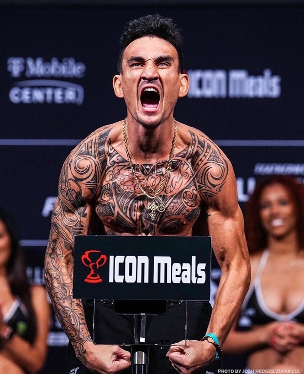 Макс Холлоуэй.